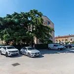 Pearl Rea Porec