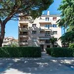 Pearl Rea Porec