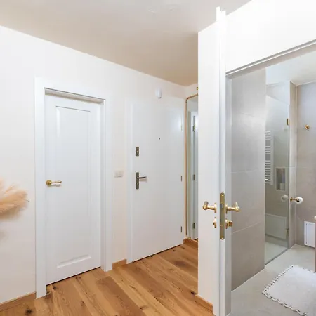 Apartment Pearl Rea *